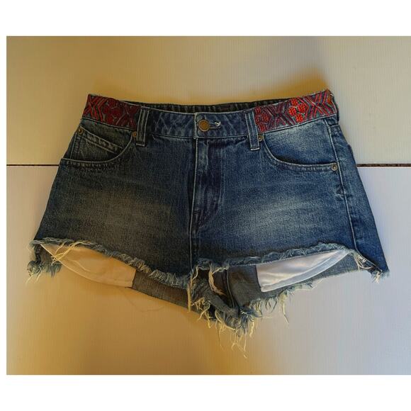 Volcom Stone Row High Rise Denim Shorts Women 27 Blue Embroidered Waist Cutoff - Picture 1 of 8